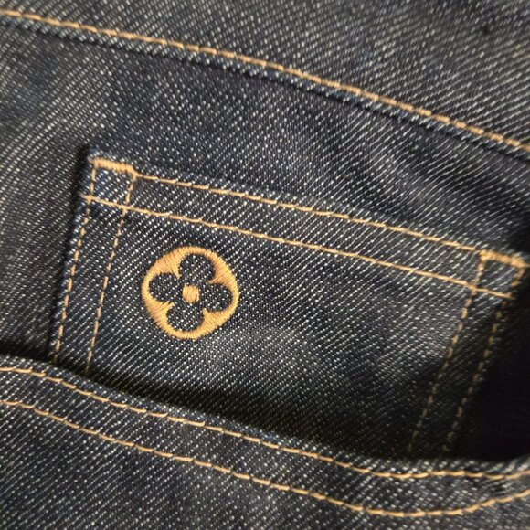 Louis Vuitton Straight Leg Dark Denim Jeans Flap Pocket Logo Size 44/10 - Picture 7 of 14